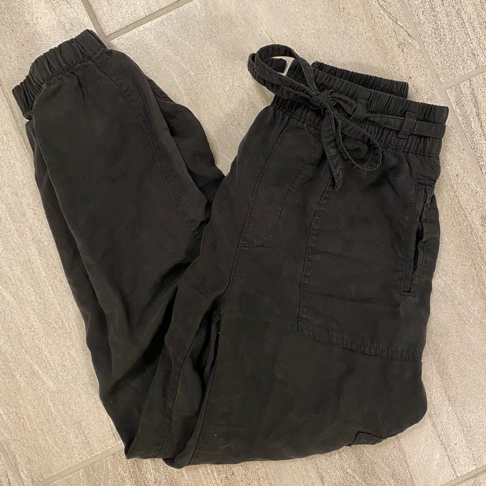 ✨SOLD✨ american eagle cargo joggers